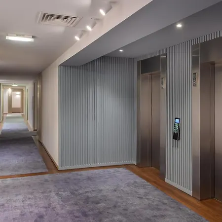 Melia Oriente Отель 4*