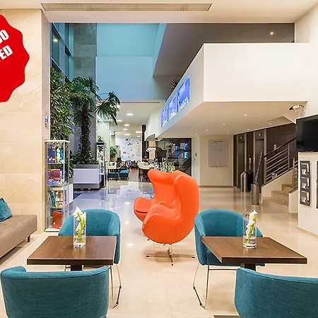 Отель Melia Oriente 4*