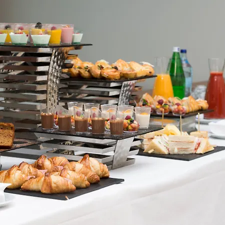 Melia Oriente Отель