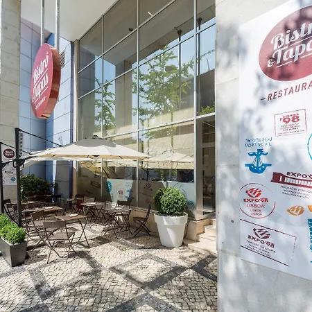 Отель Melia Oriente 4*