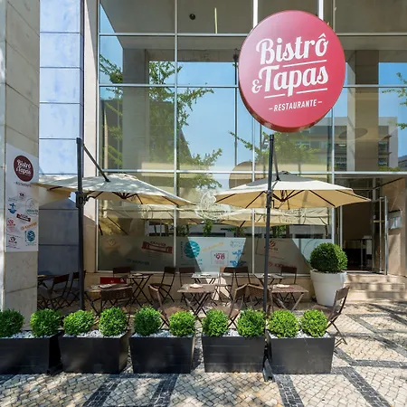 Отель Melia Oriente 4*