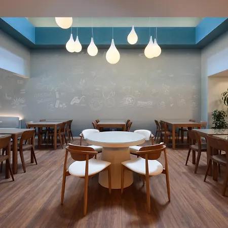 Hotel Melia Oriente 4*