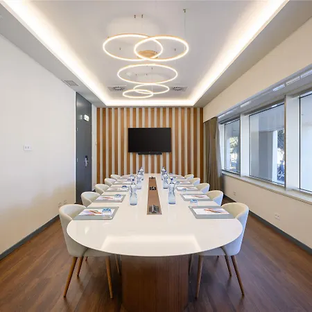 Melia Oriente Hotel 4*
