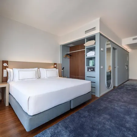 Melia Oriente Hotel