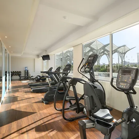 Meliá Oriente Hotel 4*