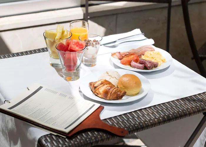 Готель Melia Oriente